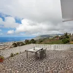 Dragos Y Volcan Nyaraló