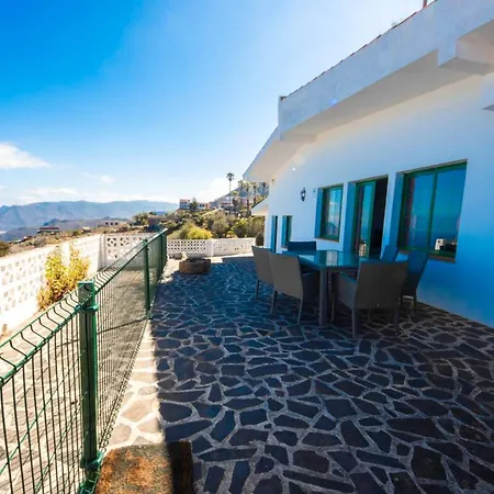 Holiday home Dragos Y Volcan *